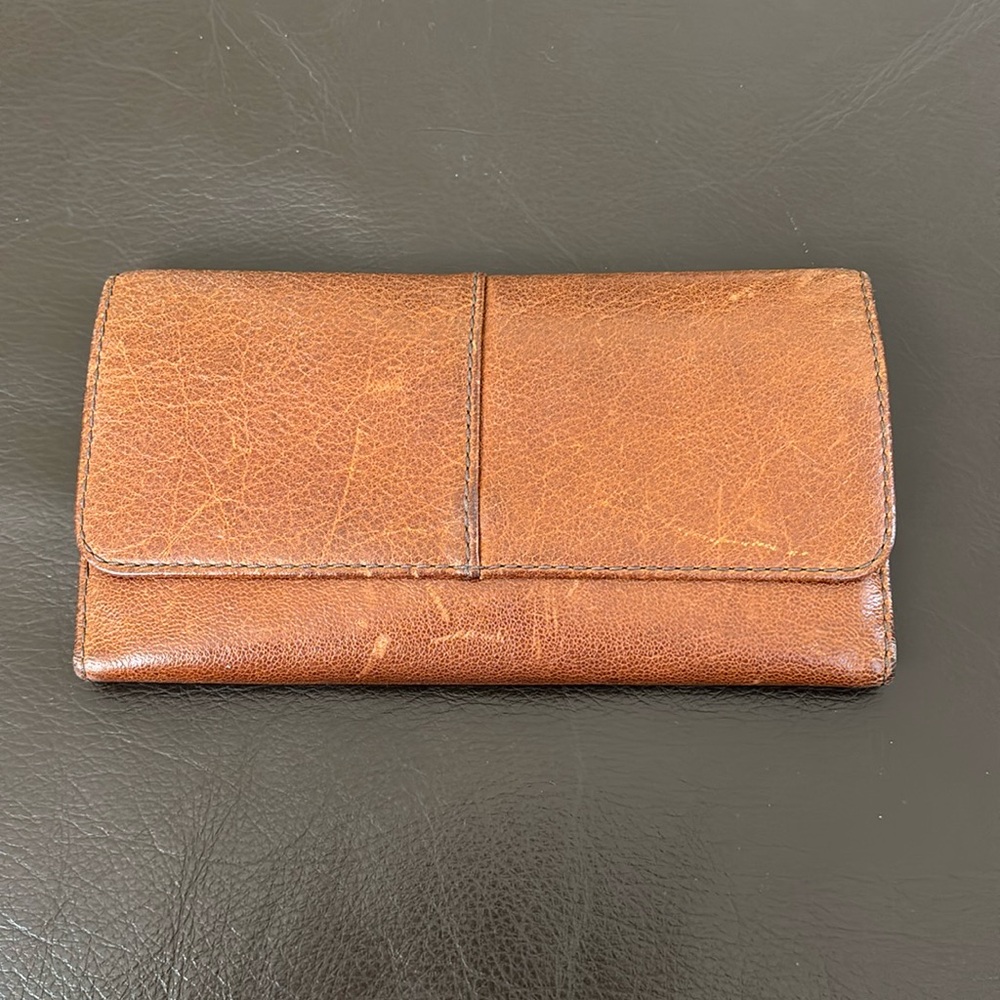 NEVER USED Fossil Distressed Full Length Leather Wallet